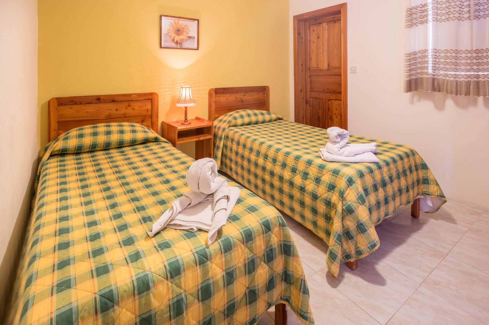 Horizon Apartments Gozo Марсалфорн Экстерьер фото